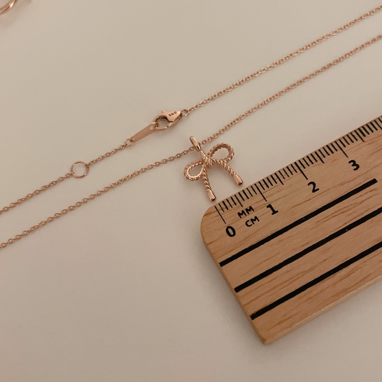 Rope Twist Bow Necklace
