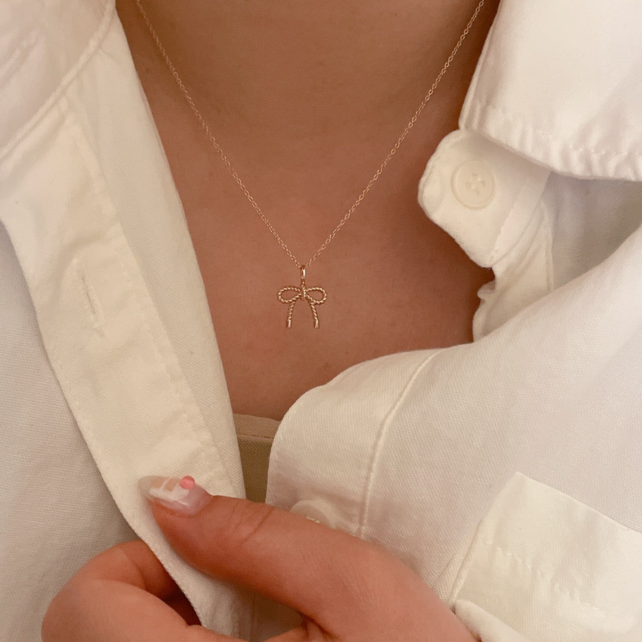 Rope Twist Bow Necklace