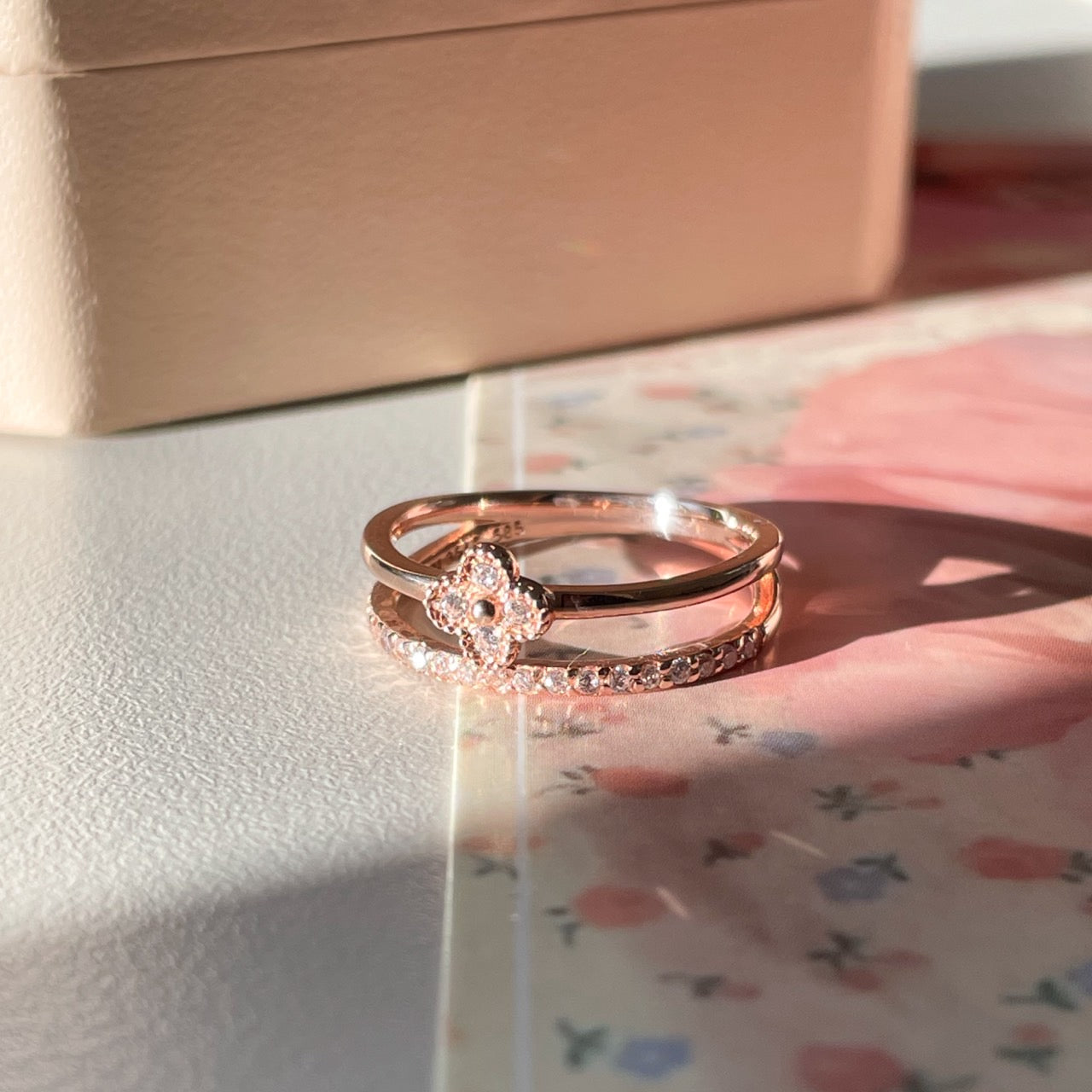 Clover Ring