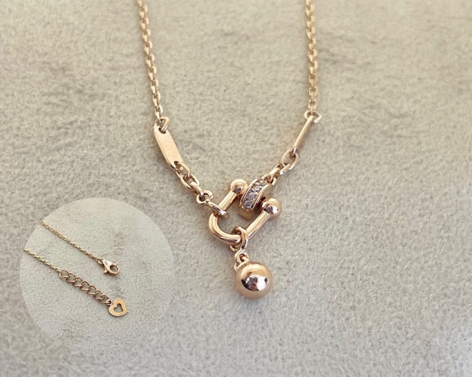 Shackle Chain Dangle Necklace – CHARLOTTE LOUIS