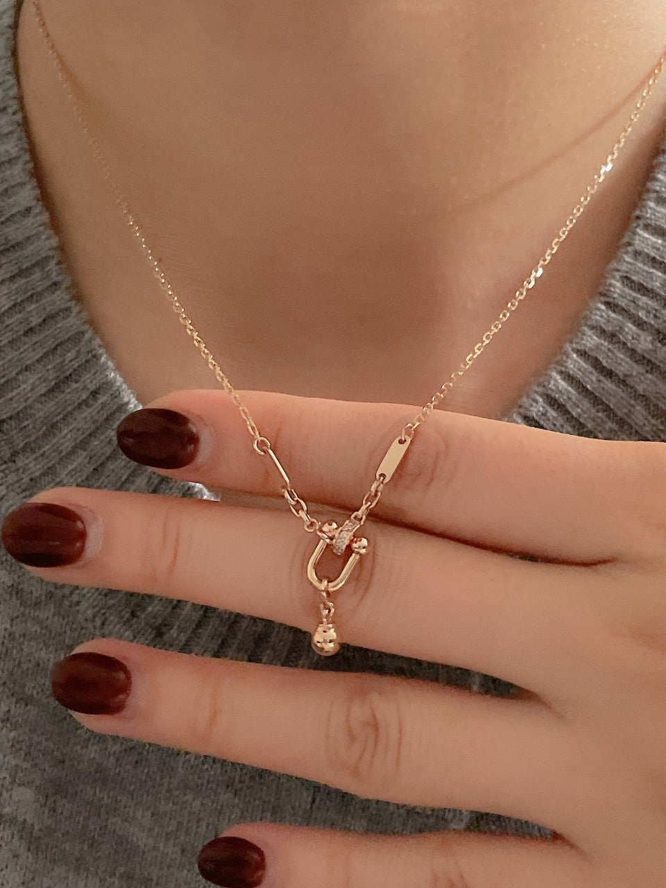 Shackle Chain Dangle Necklace