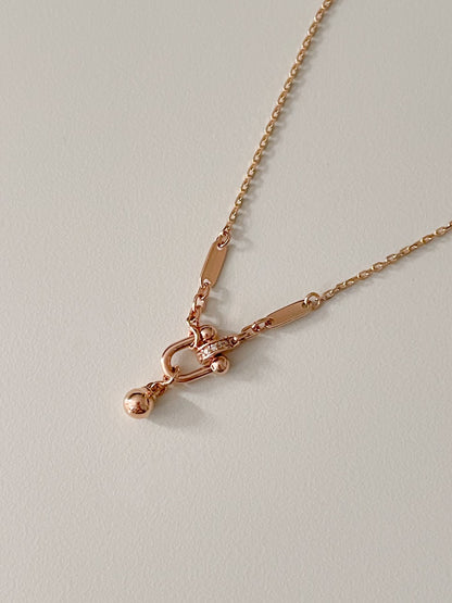 Shackle Chain Dangle Necklace