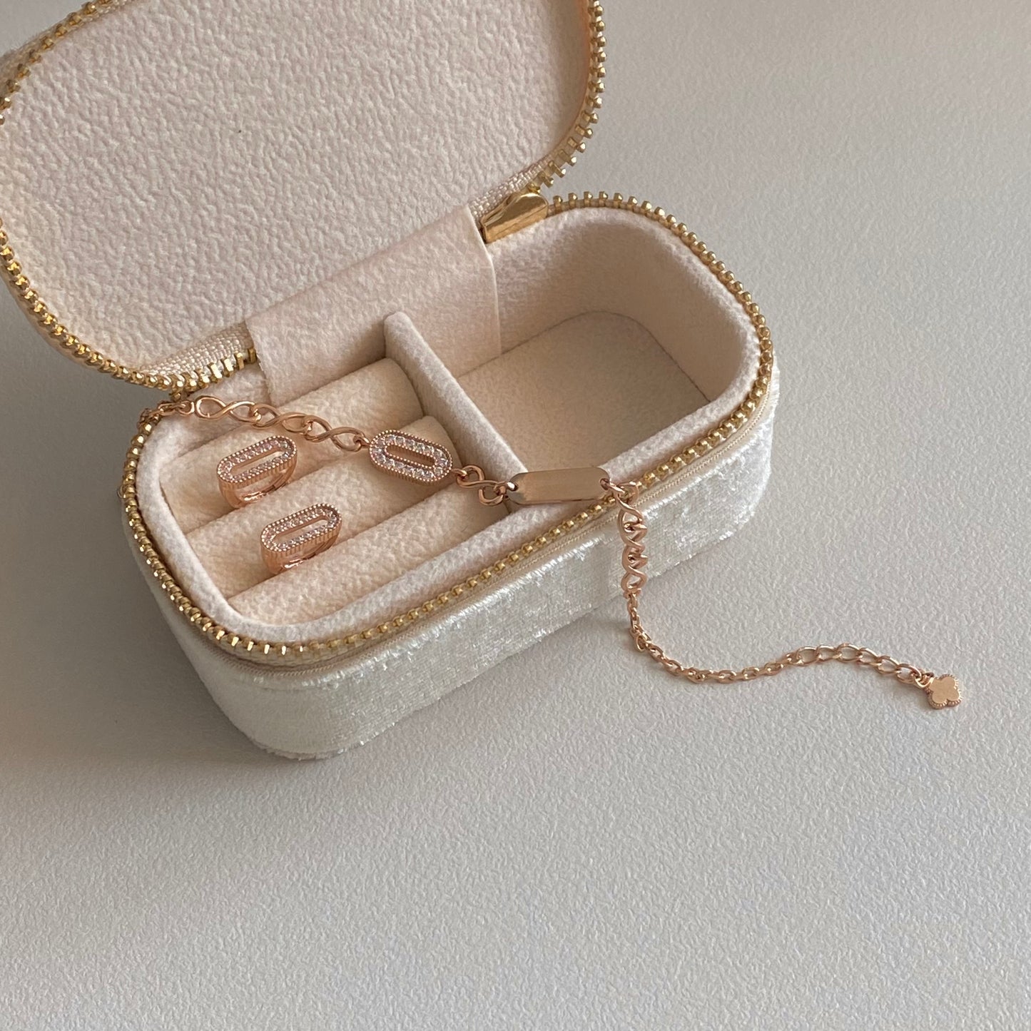 Victoria Chain Bracelet