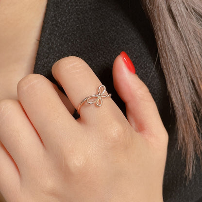 Bow Wavy Ring