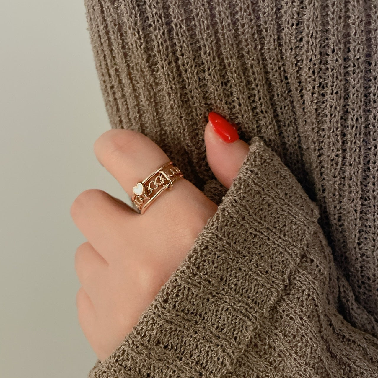 Three Connector Heart Band Ring