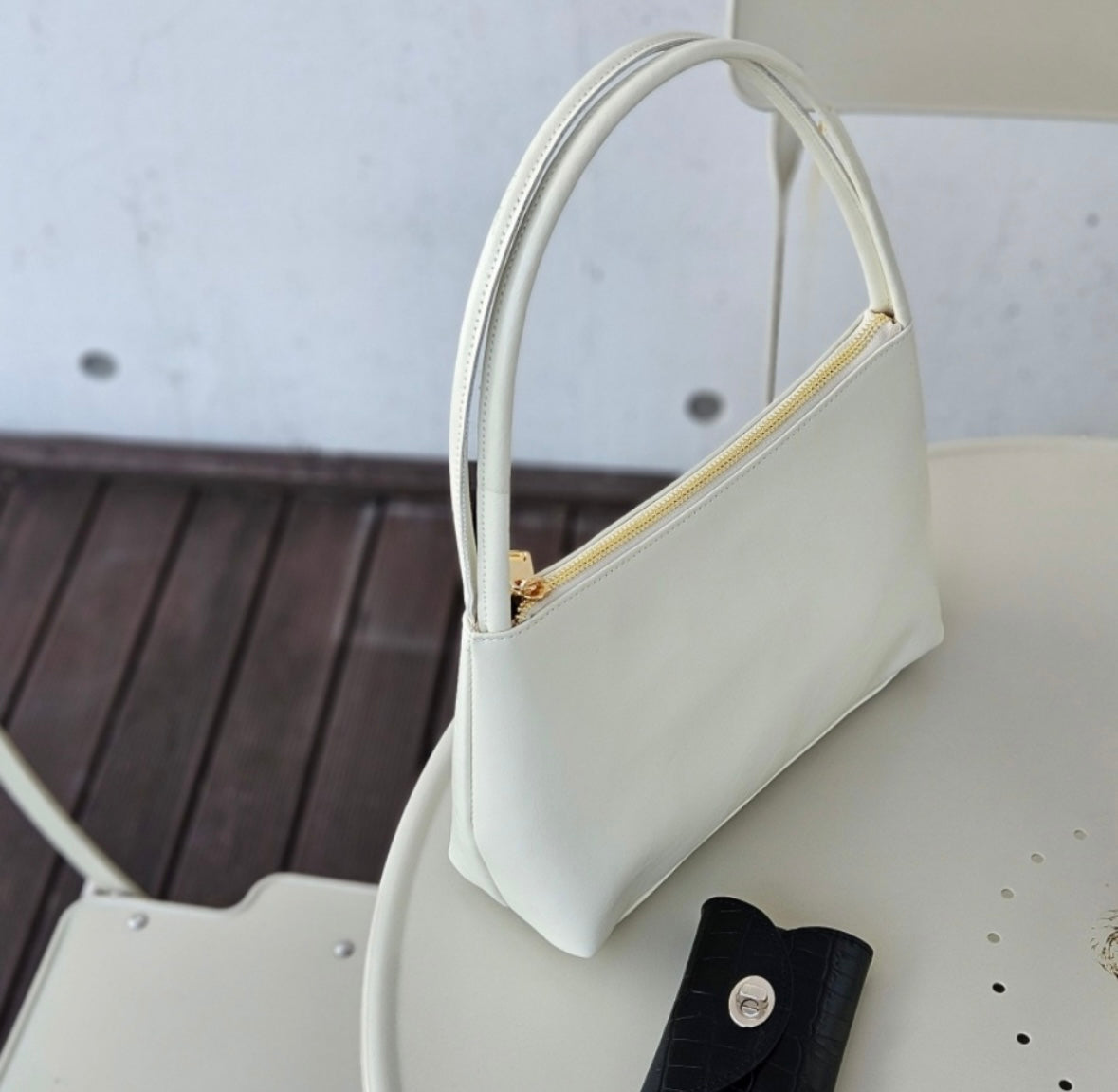 Simple Shoulder Bag