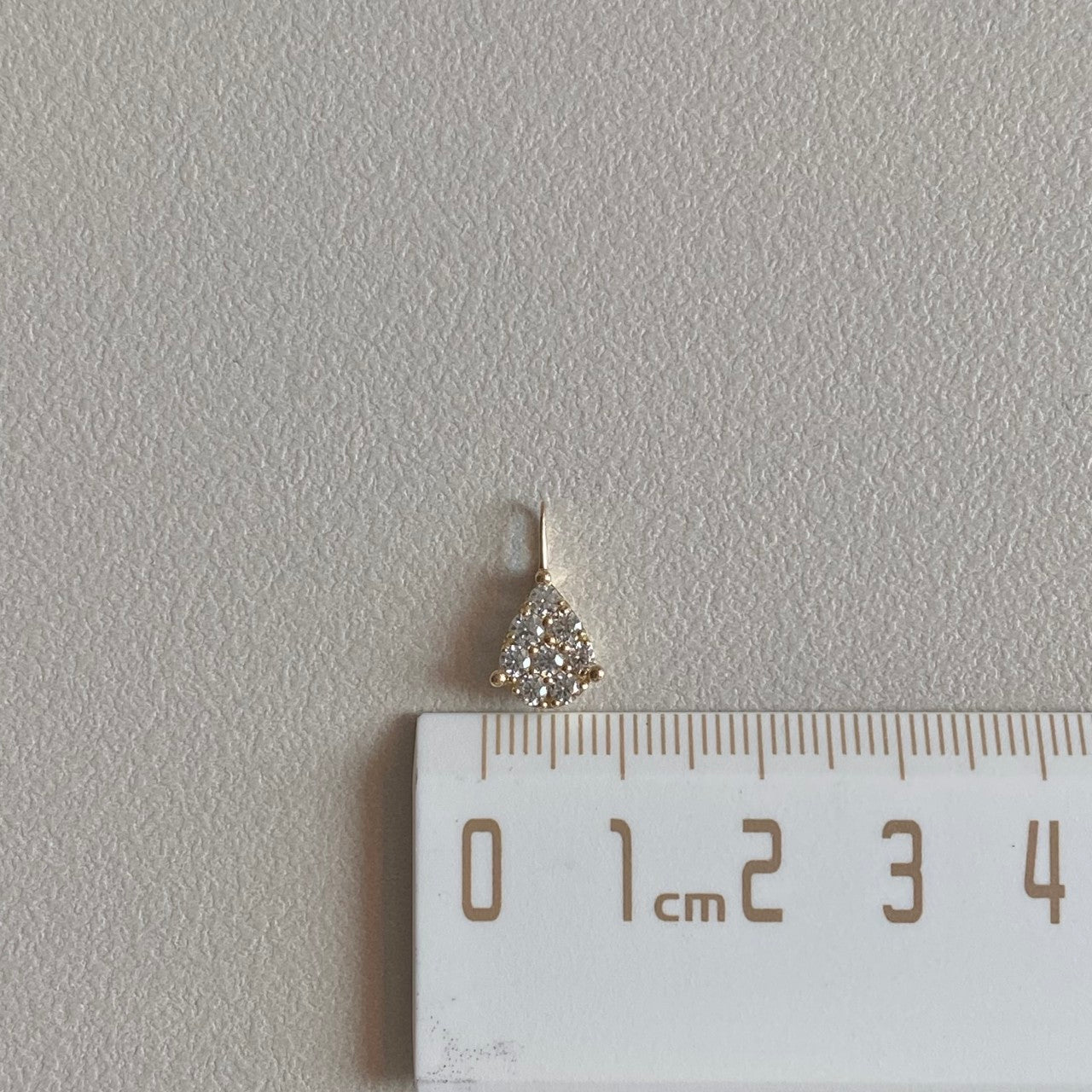 Tear Drop & Round Pendant