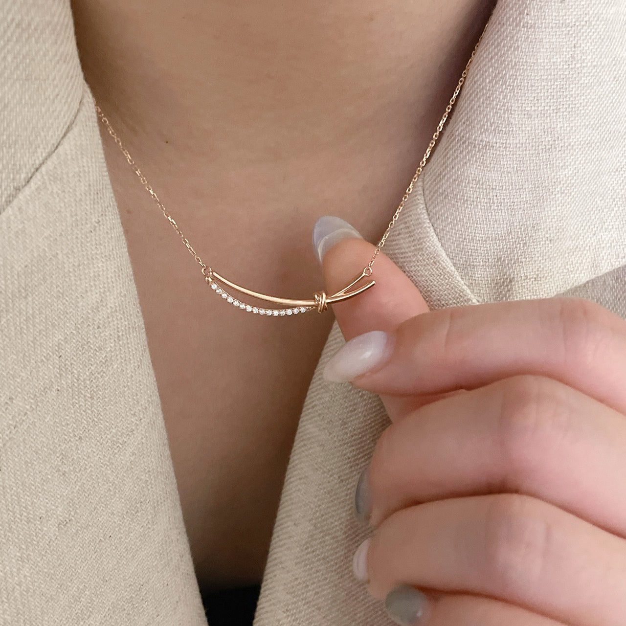 Double Curved Bar Necklace