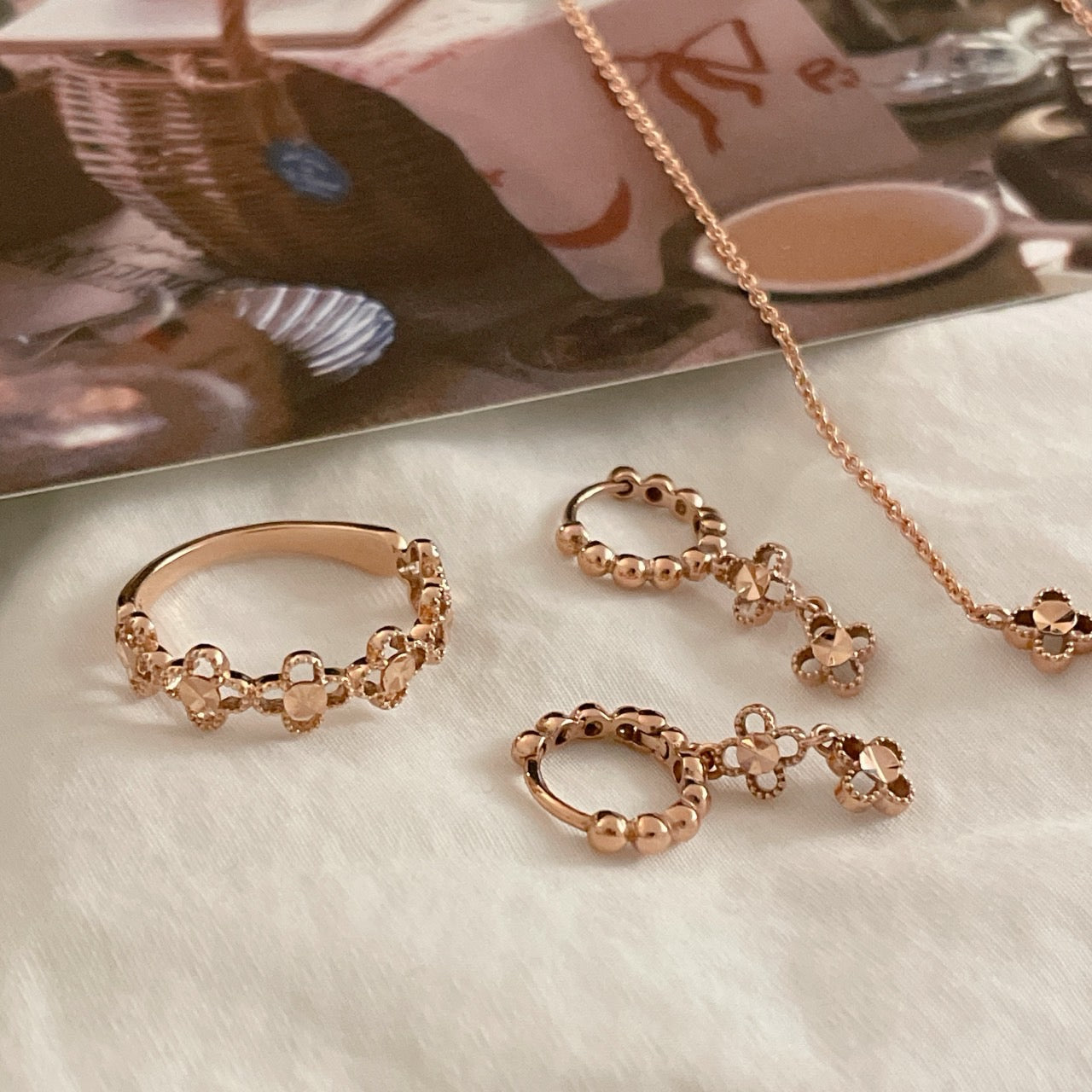 Flower Band Ring