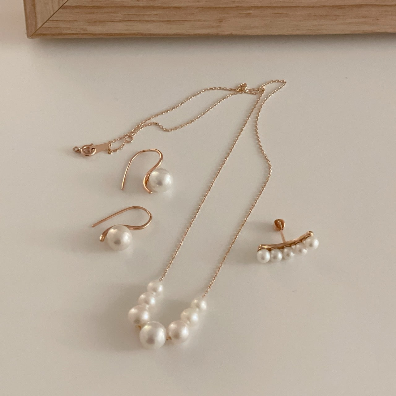 Floating Pearl Necklace