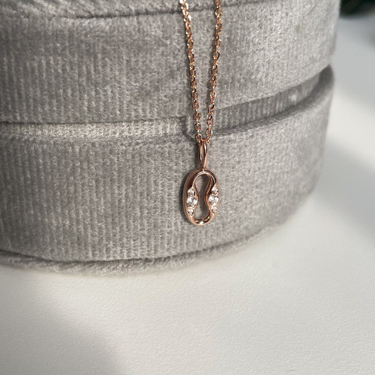 Open Oval Pendant Necklace
