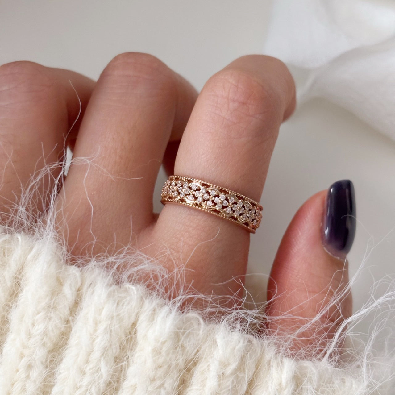 Flower Band Ring
