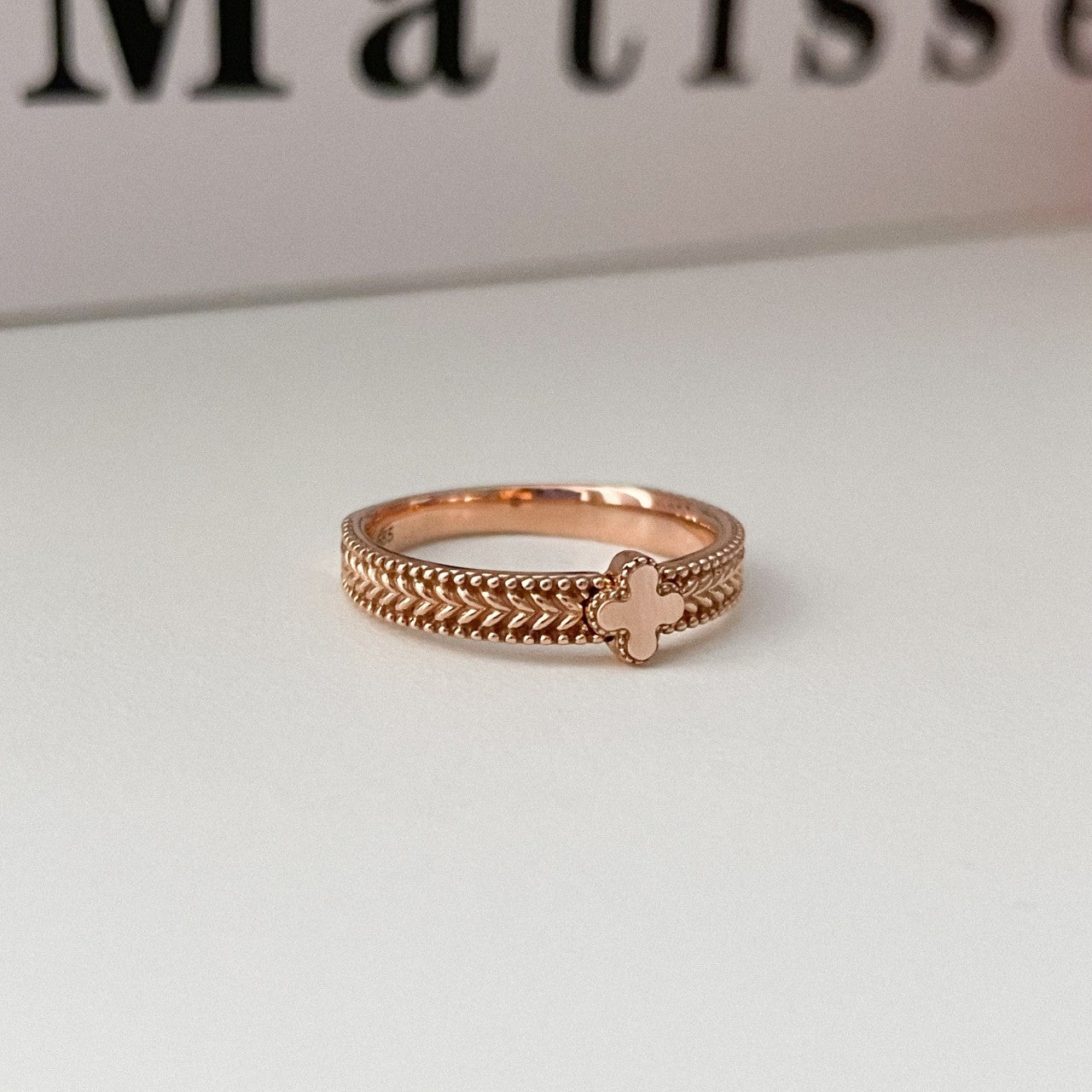 Clover Ring