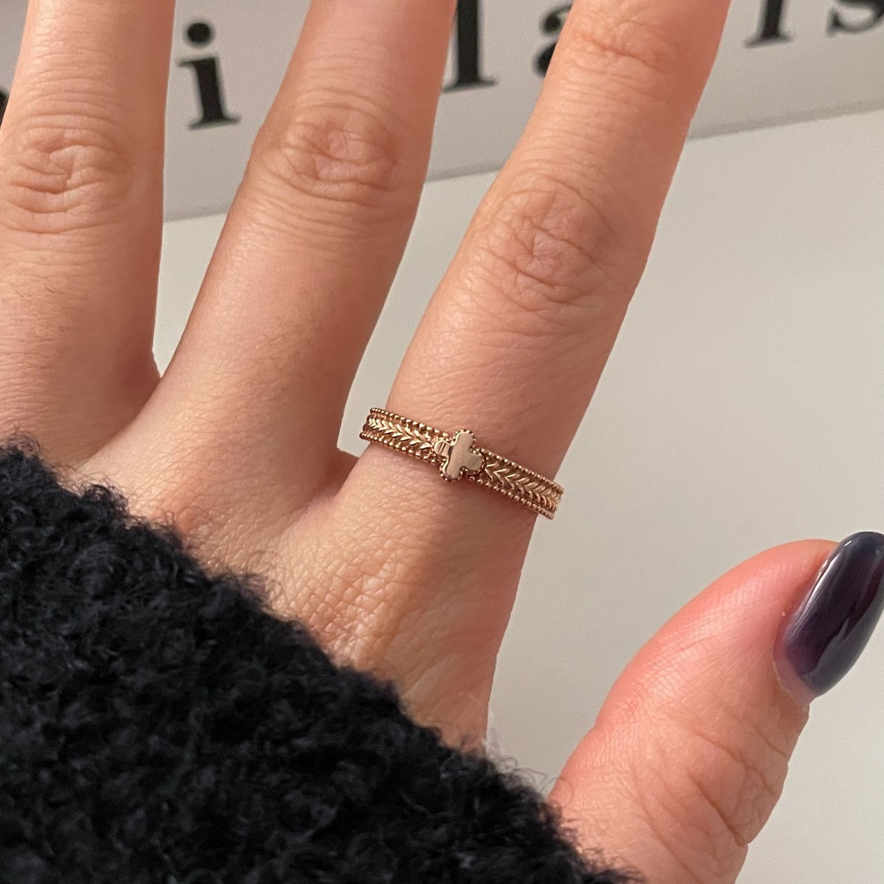Clover Ring