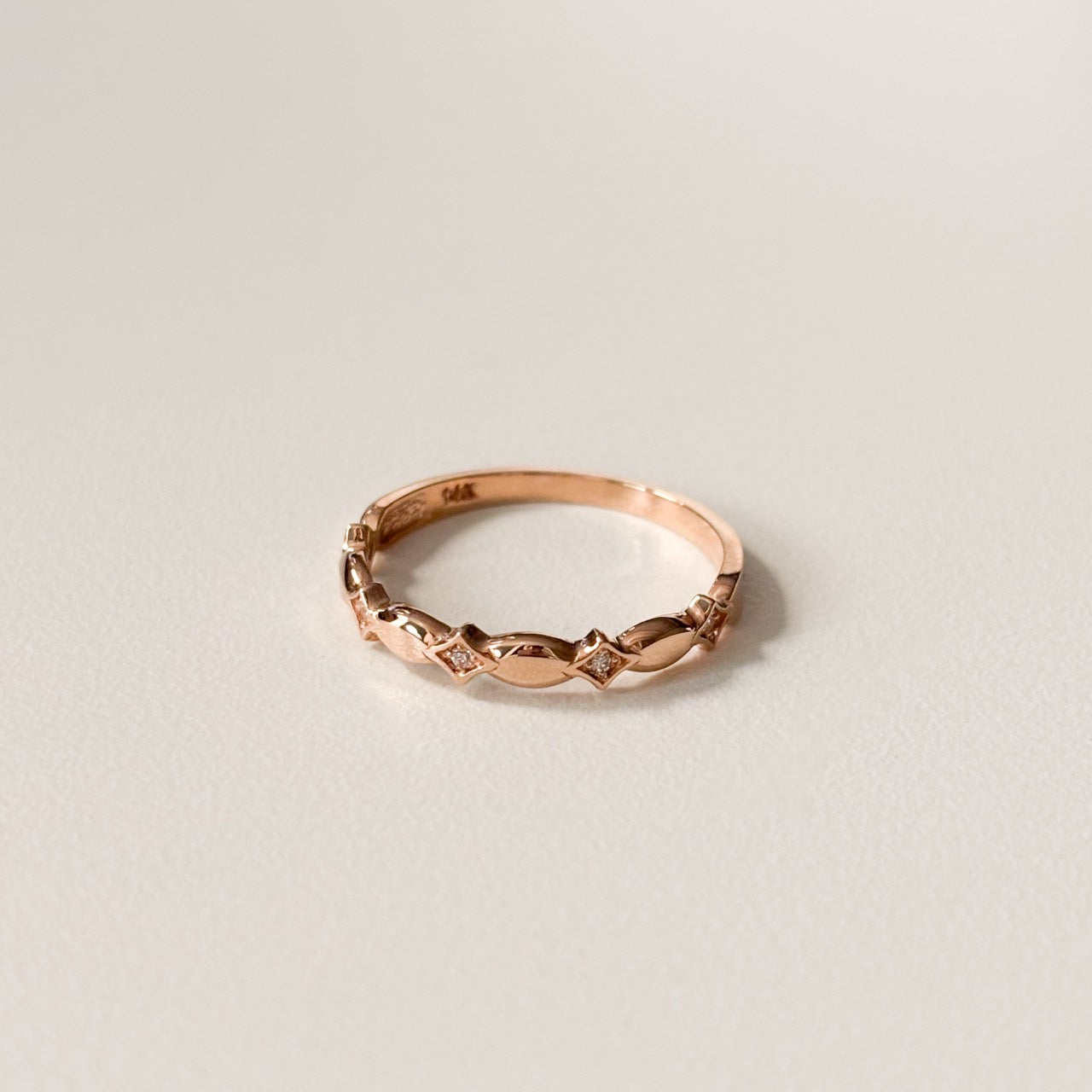 Oval Rhombus Ring