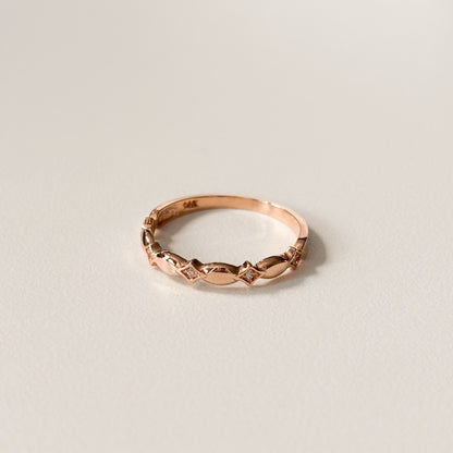 Oval Rhombus Ring