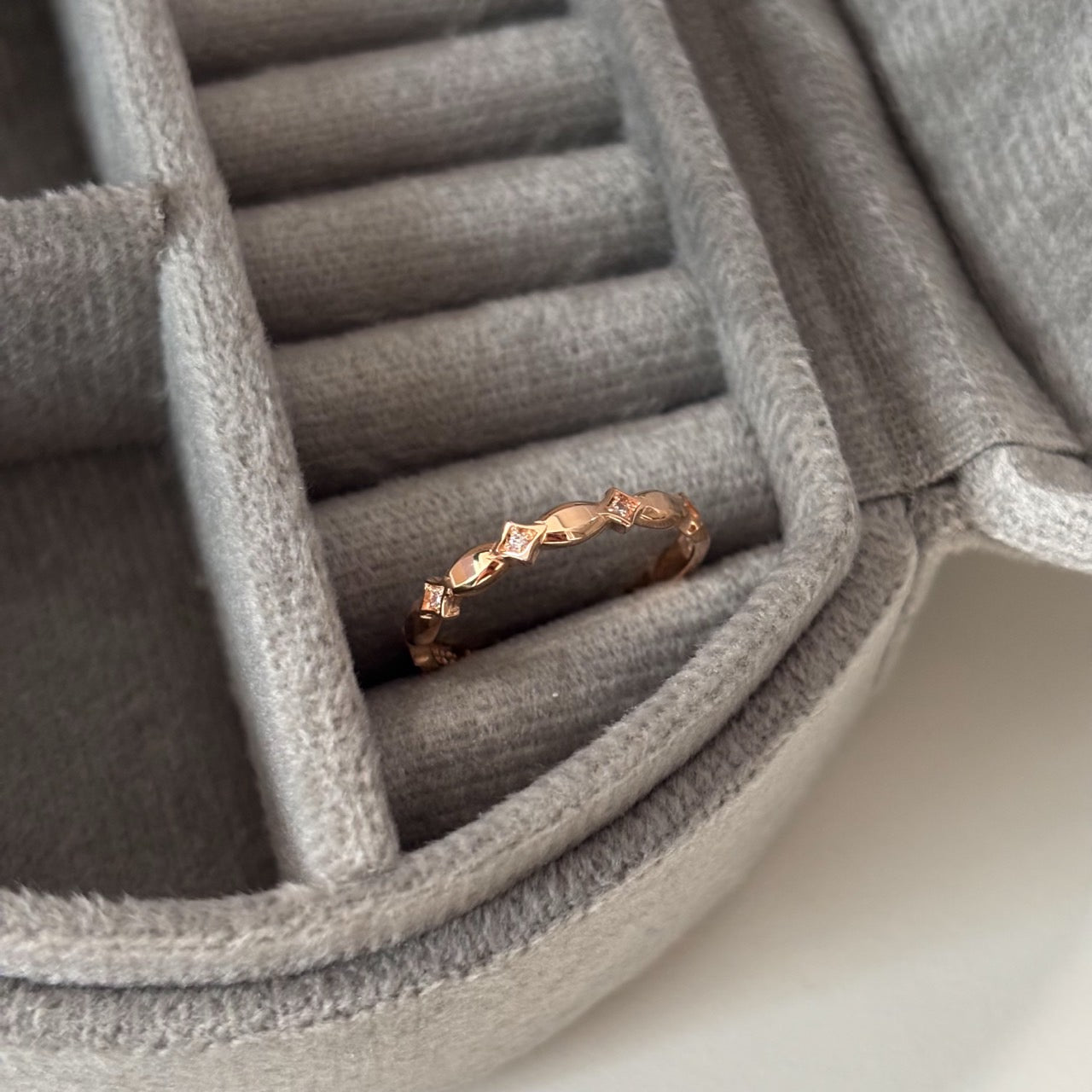 Oval Rhombus Ring