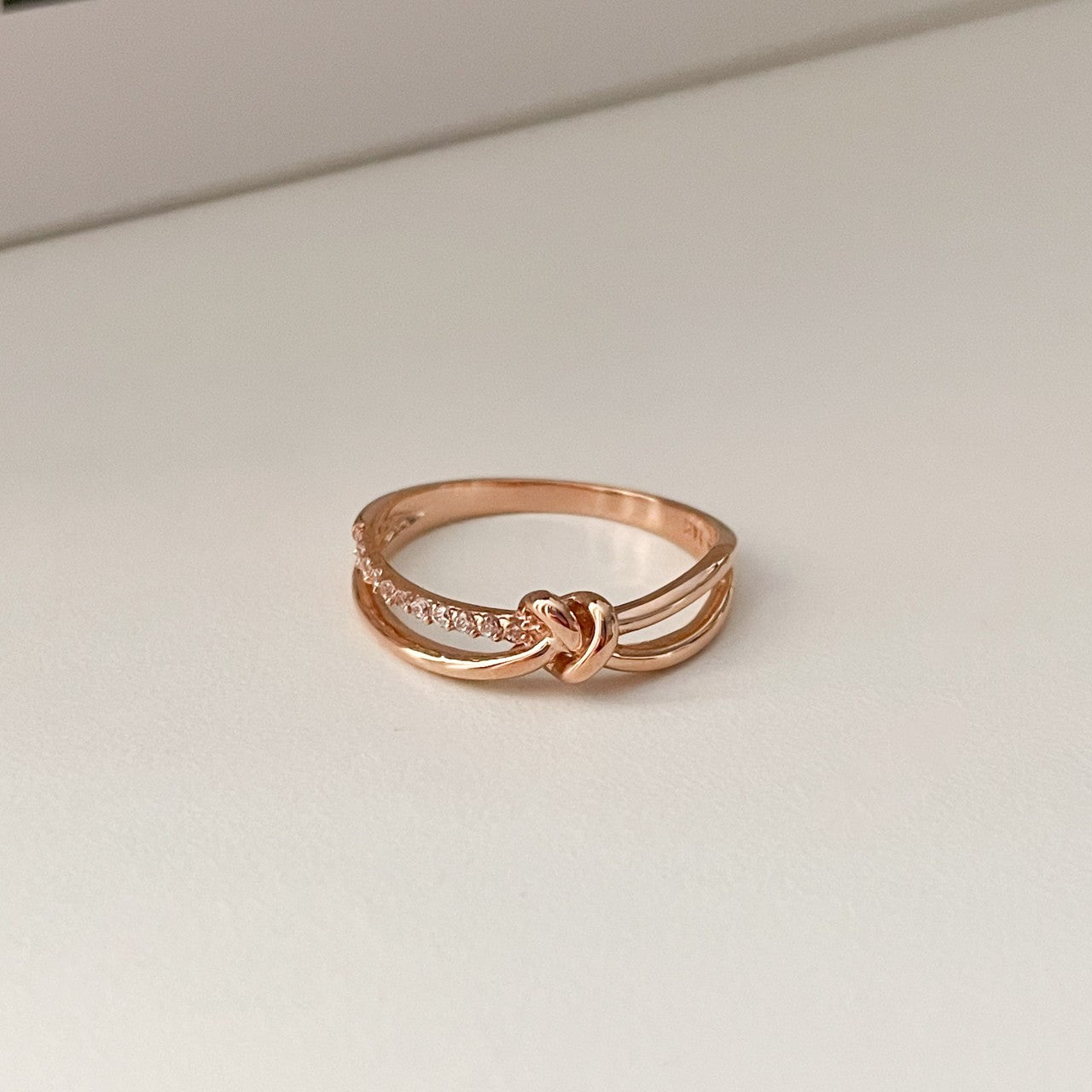 Knot Ring