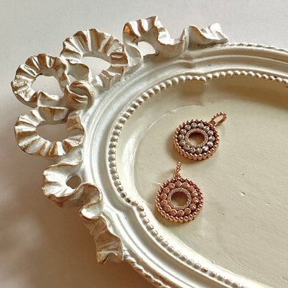 Round Pendant