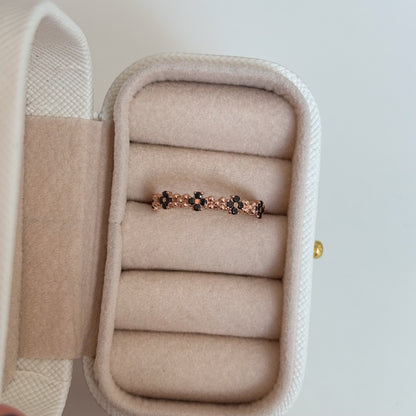 Black Flower Ring