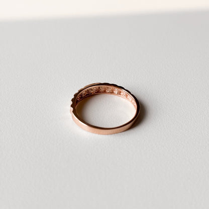 Pyramid Ring