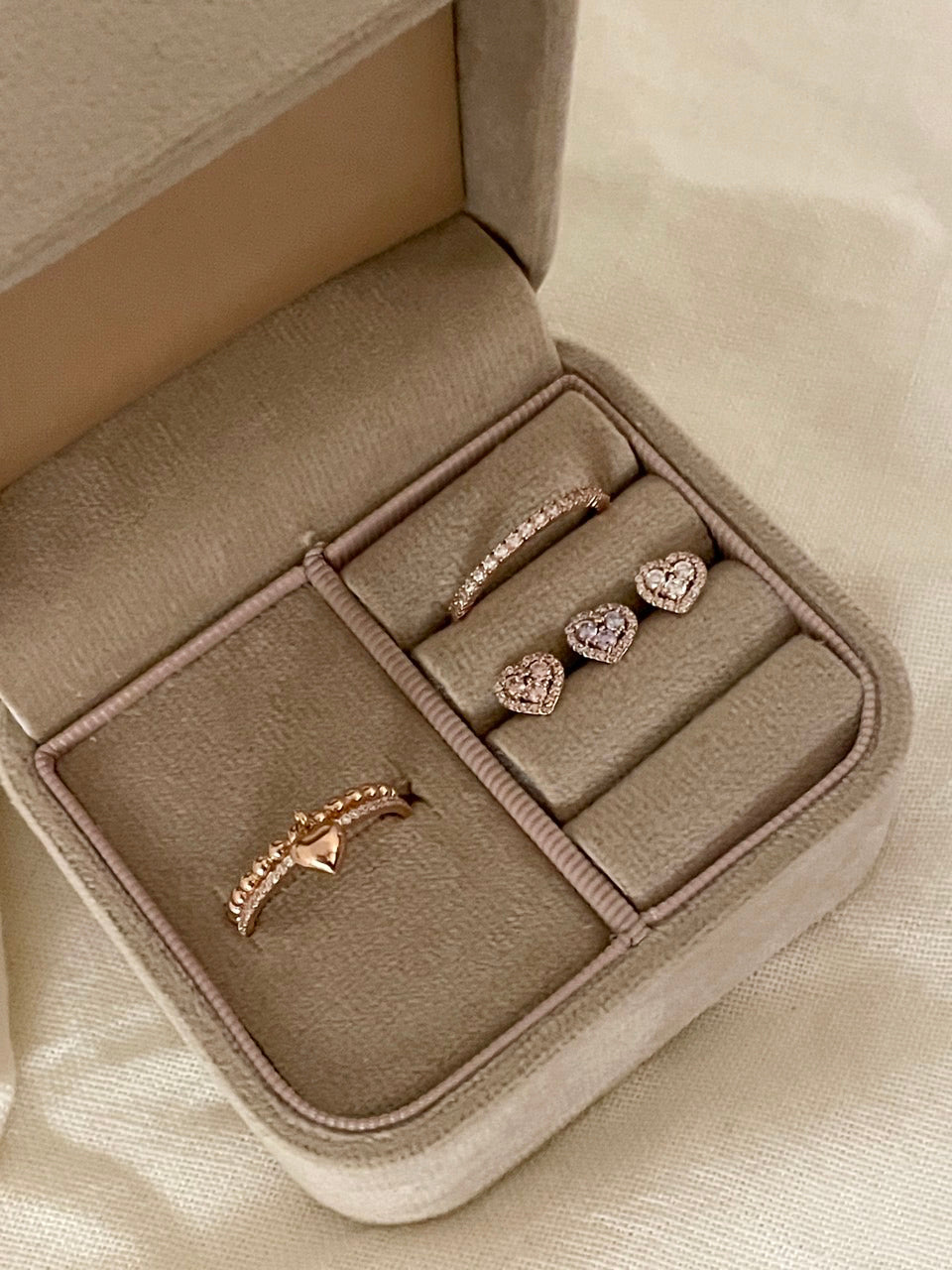 Heart Dangle Ring