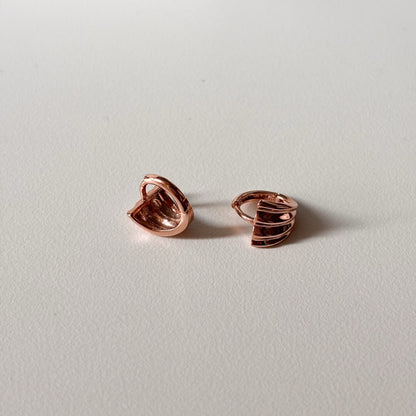 Ribbed Hoop Earrings