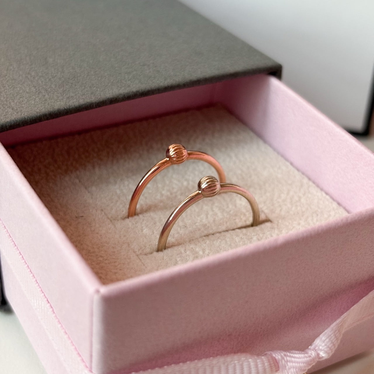 Ball Center Ring