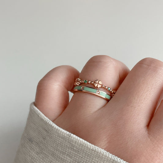 Clover Ring