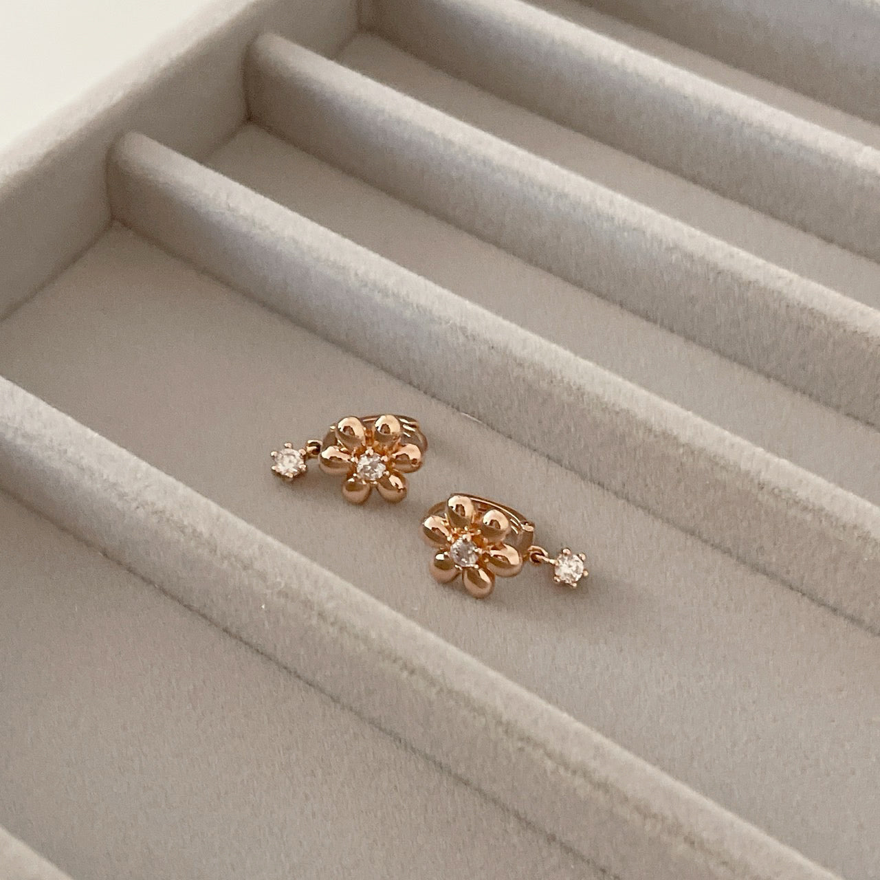 Flower Dangle Earrings