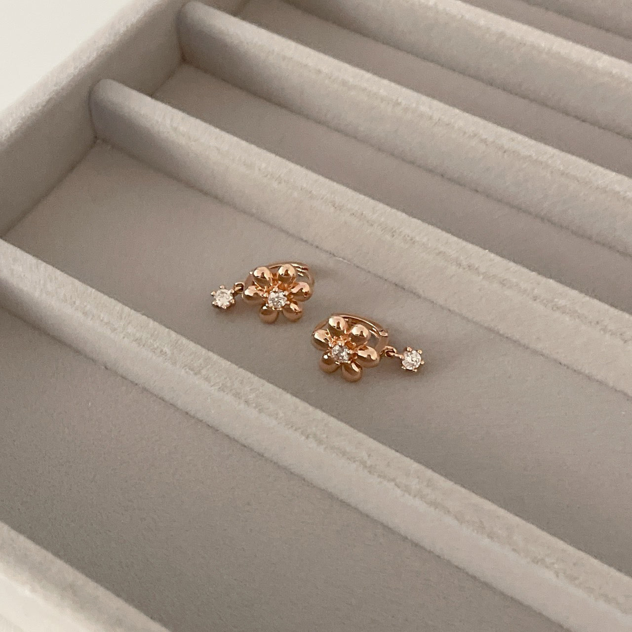 Flower Dangle Earrings