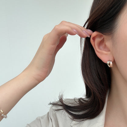 Curved Hoop Earrings