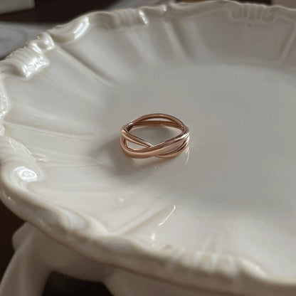 Criss Cross Ring