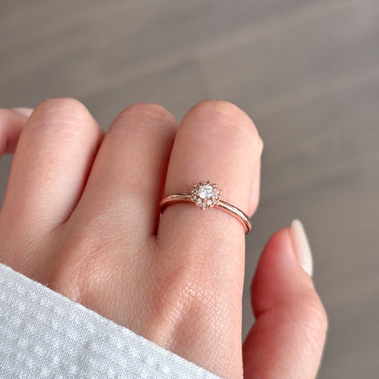 Round Flower Ring