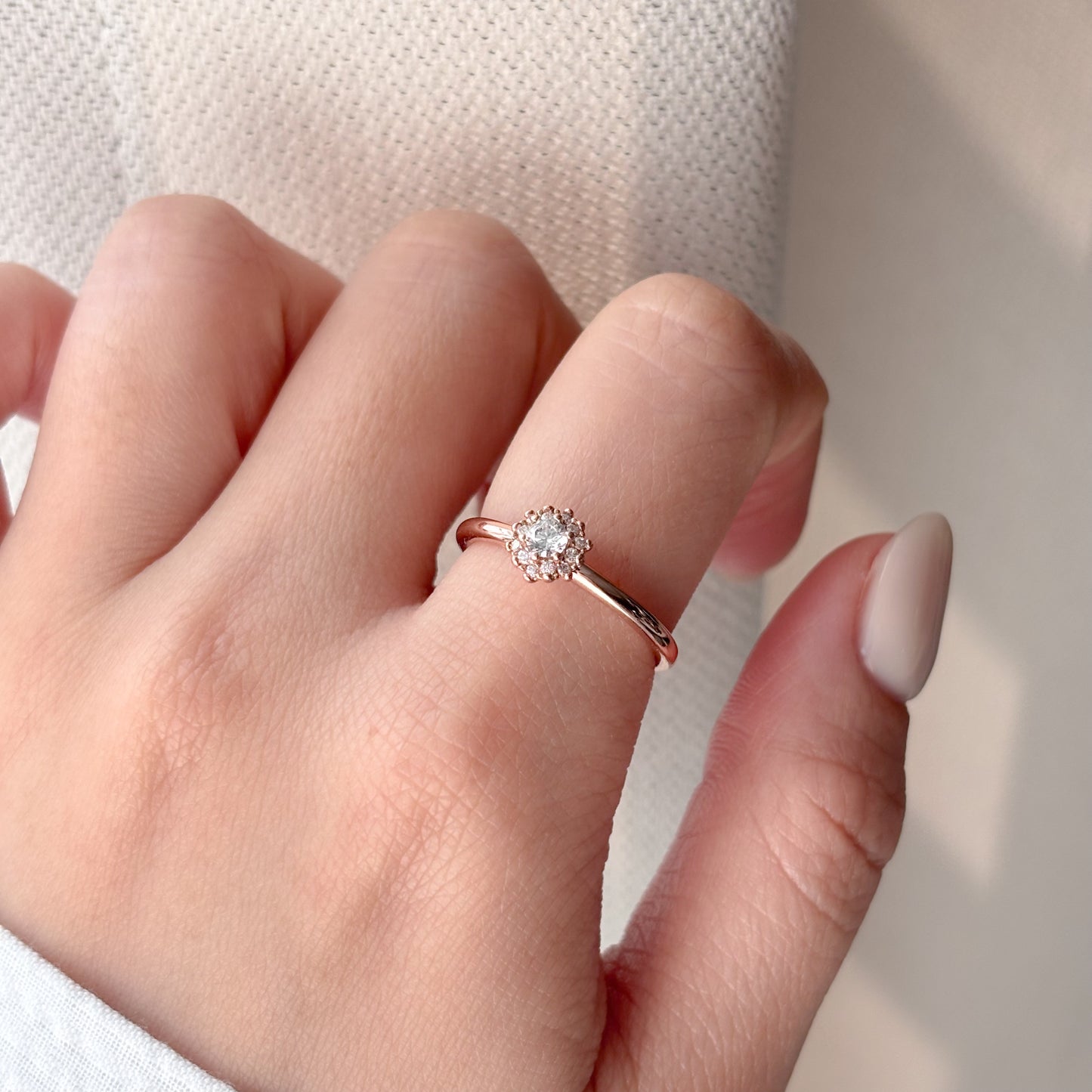Round Flower Ring