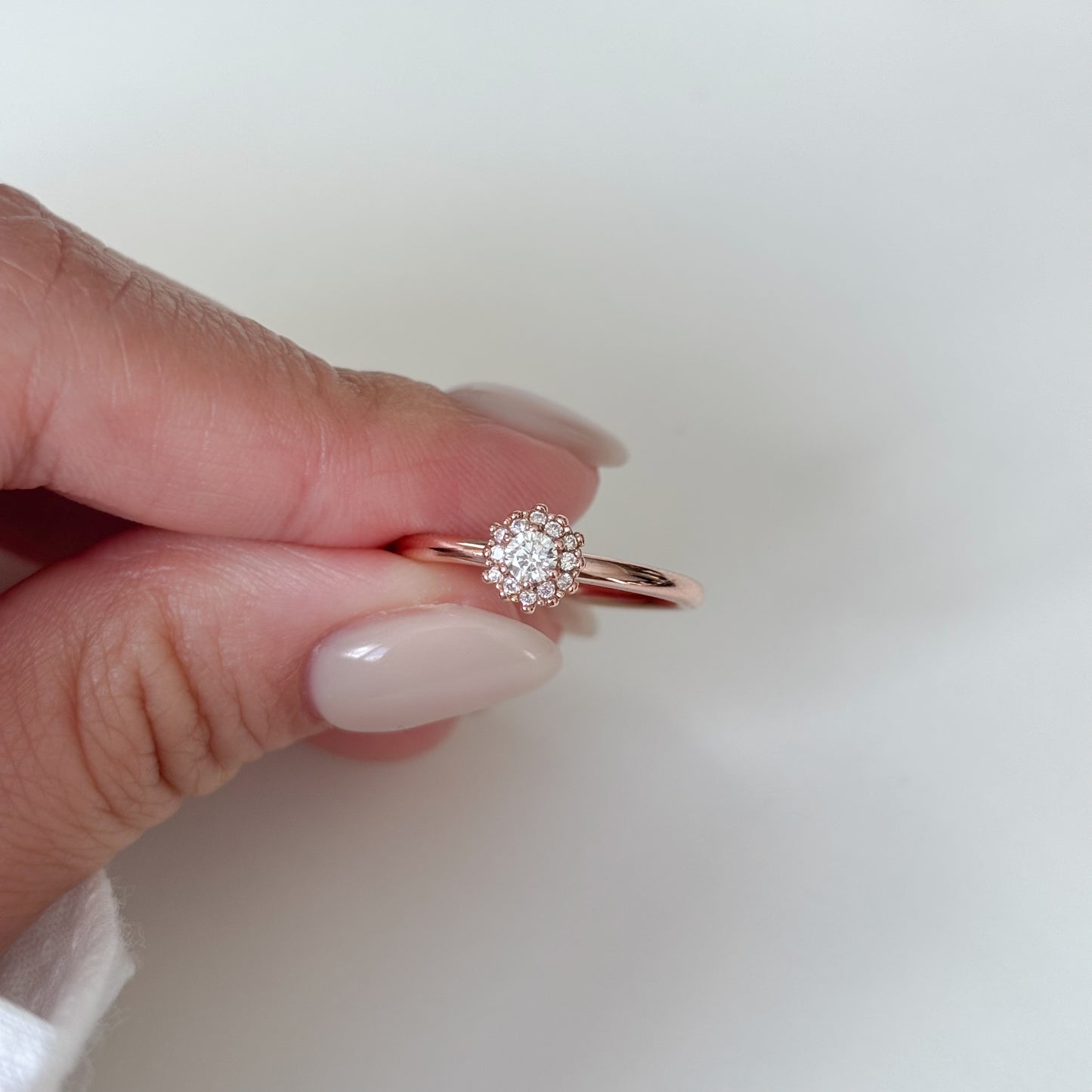 Round Flower Ring