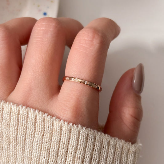 Simple CZ Ring
