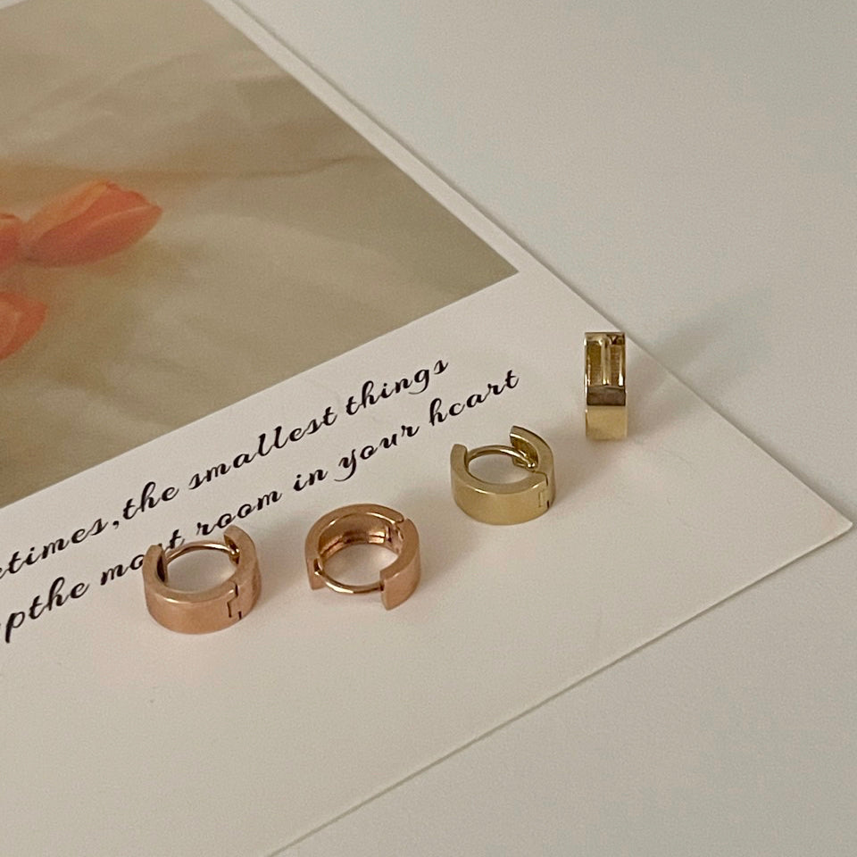 Tapered Hoop Earrings