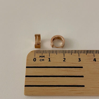 Tapered Hoop Earrings