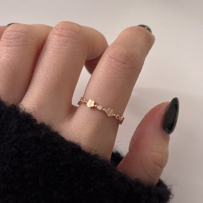 Clover Ring