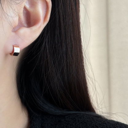 Tapered Hoop Earrings