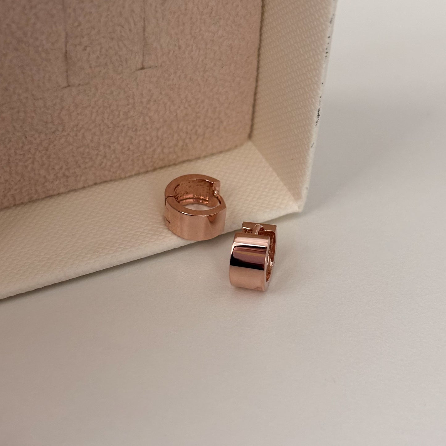 Tapered Hoop Earrings