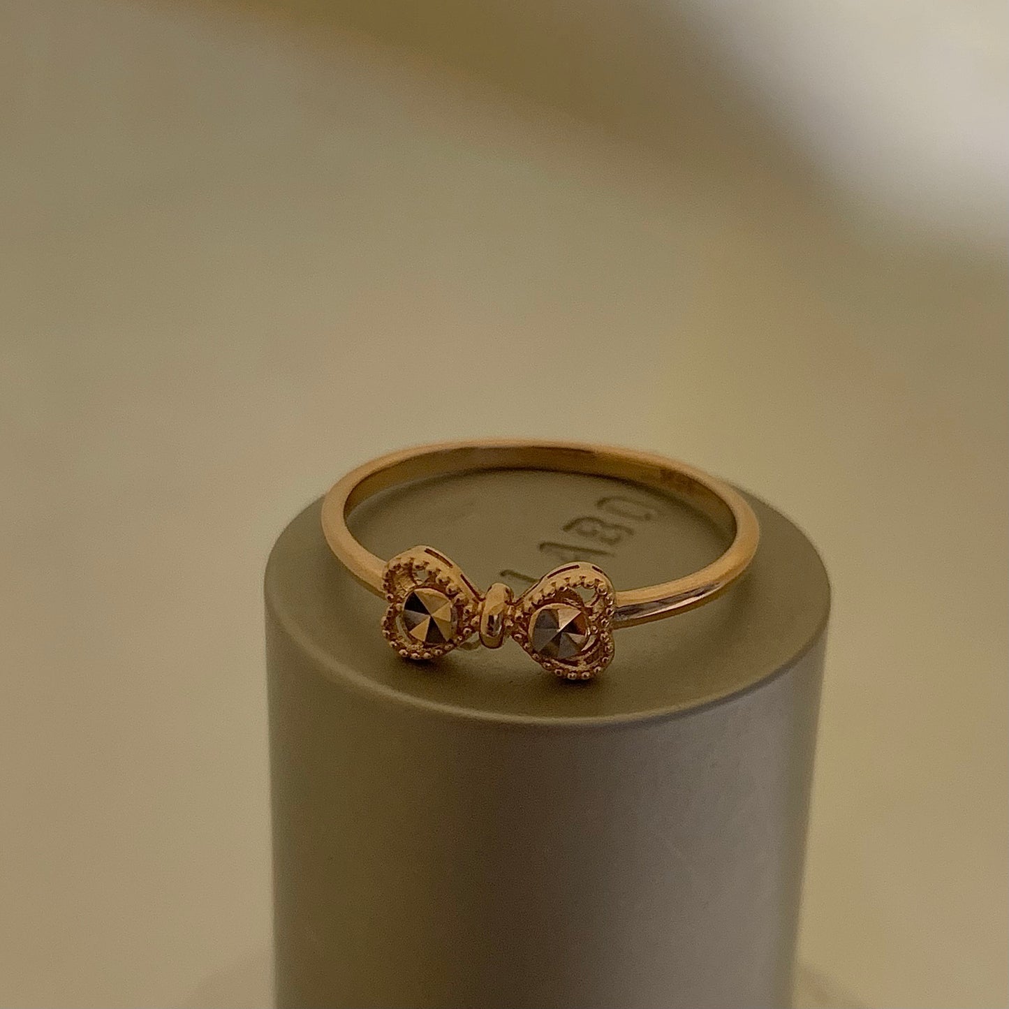 Bow Ring