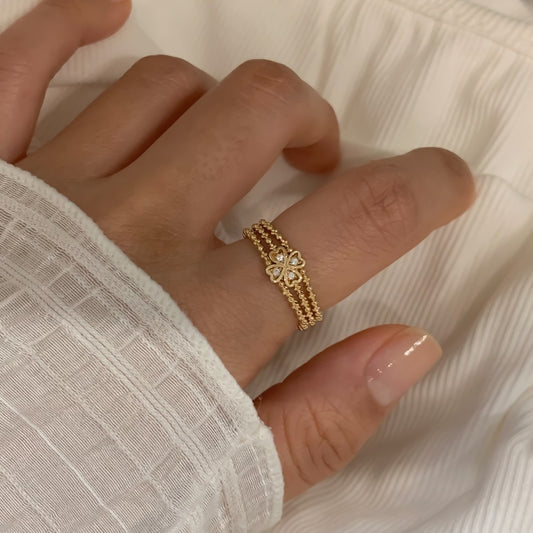 3 Row Clover Ring