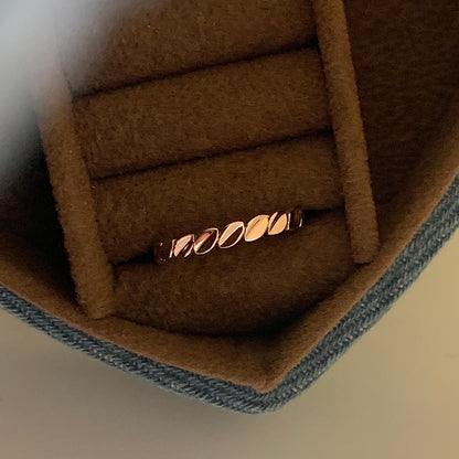 14K Solid Gold Leaf Pattern Ring, Oval Textured Band, Dainty Stacking Ring, Everyday Jewelry Gift for Her
