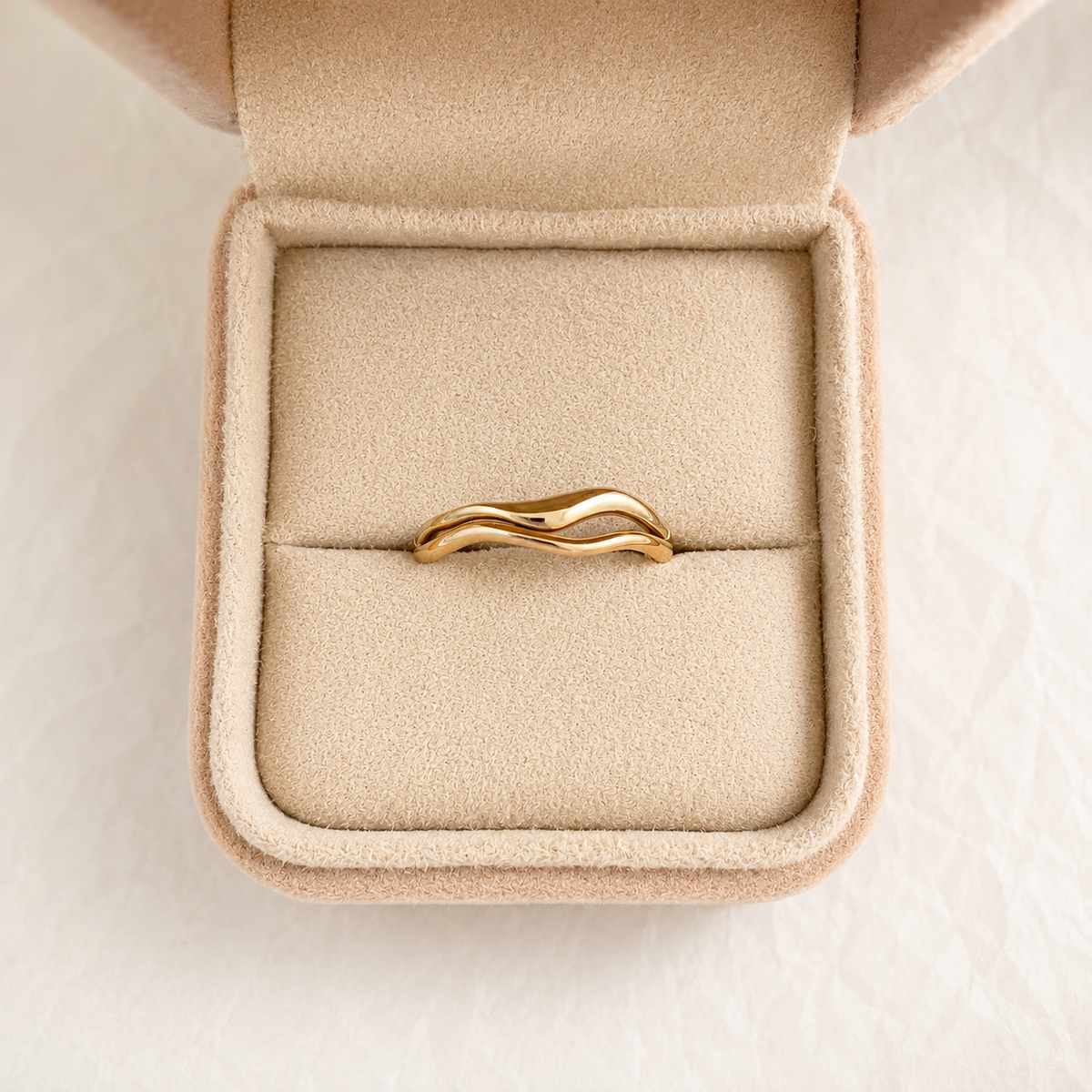 Two Tone Wavy Band