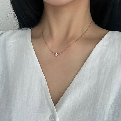 Teardrop V Necklace