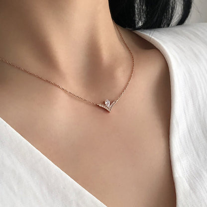 Teardrop V Necklace